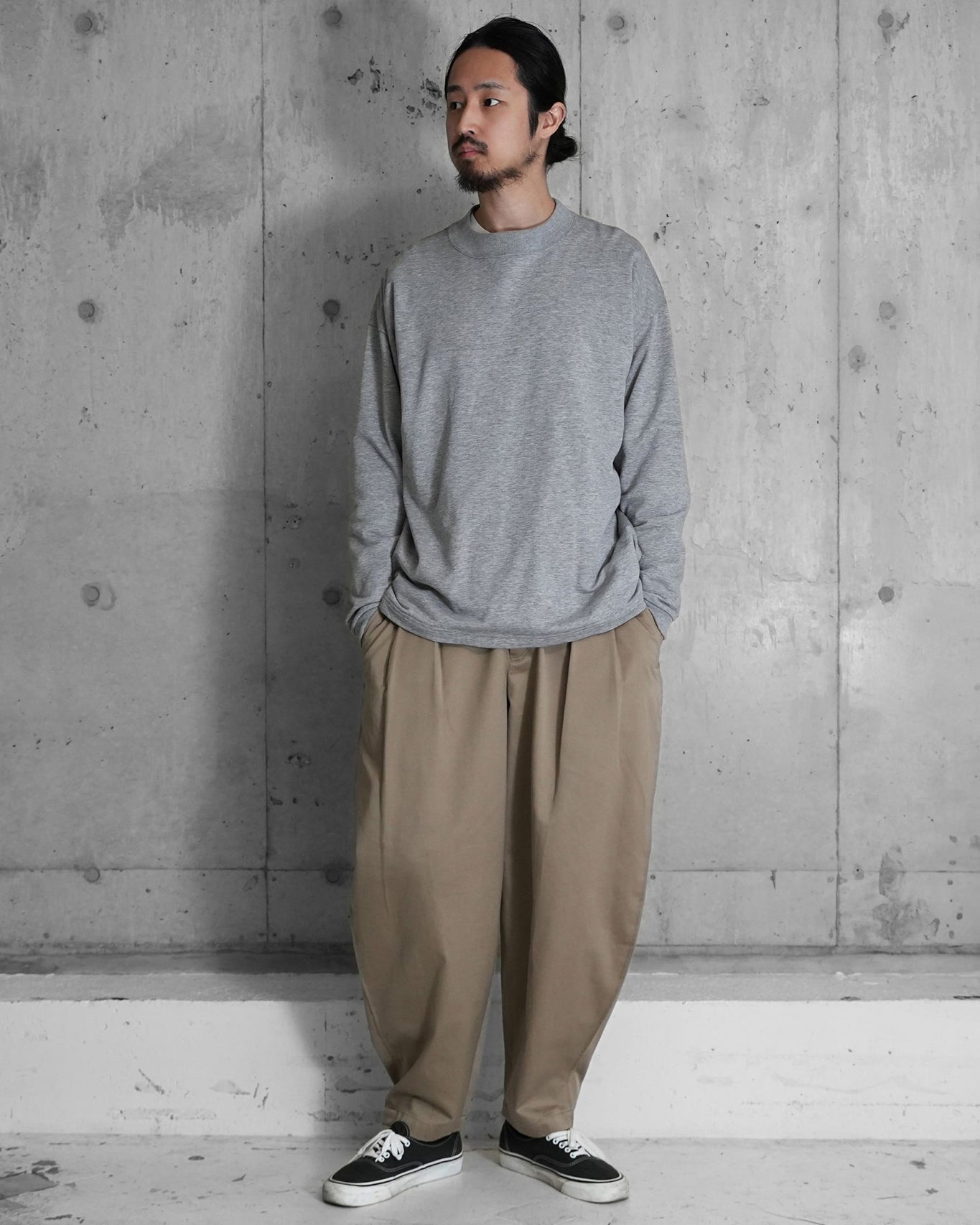 CURVED LINE TROUSERS