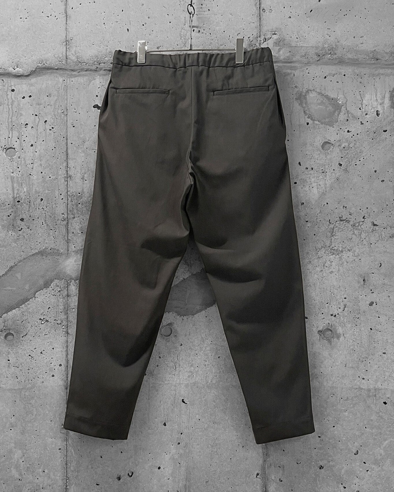 EASY TROUSERS / GRAYISH BROWN