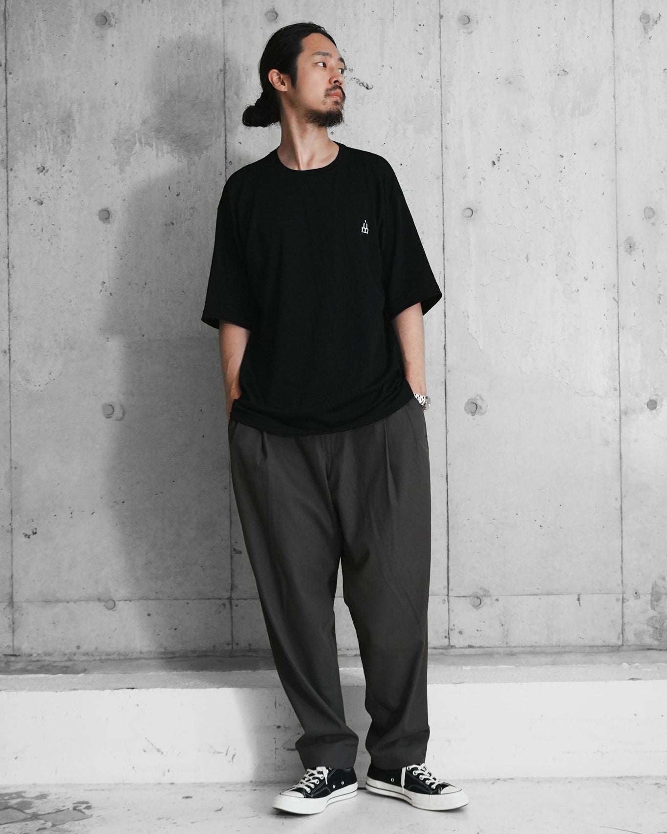 SHORT SLEEVE LOGO T / BLACK