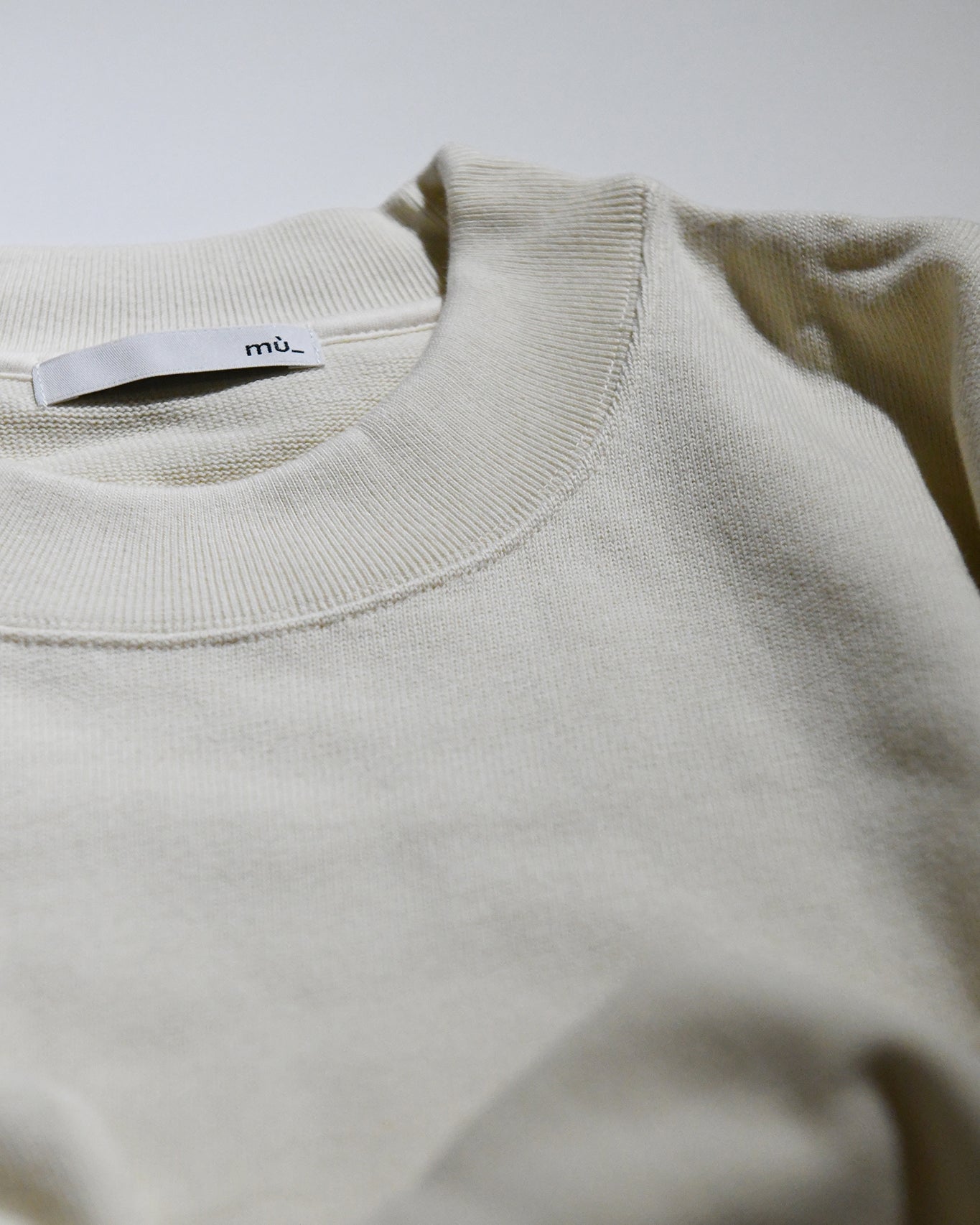 HIGH NECK LONG SLEEVE T/BLACK