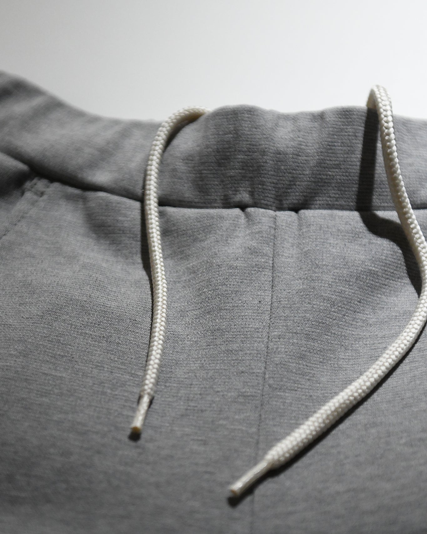 OUT OF PLACE TROUSERS / GREY MARL
