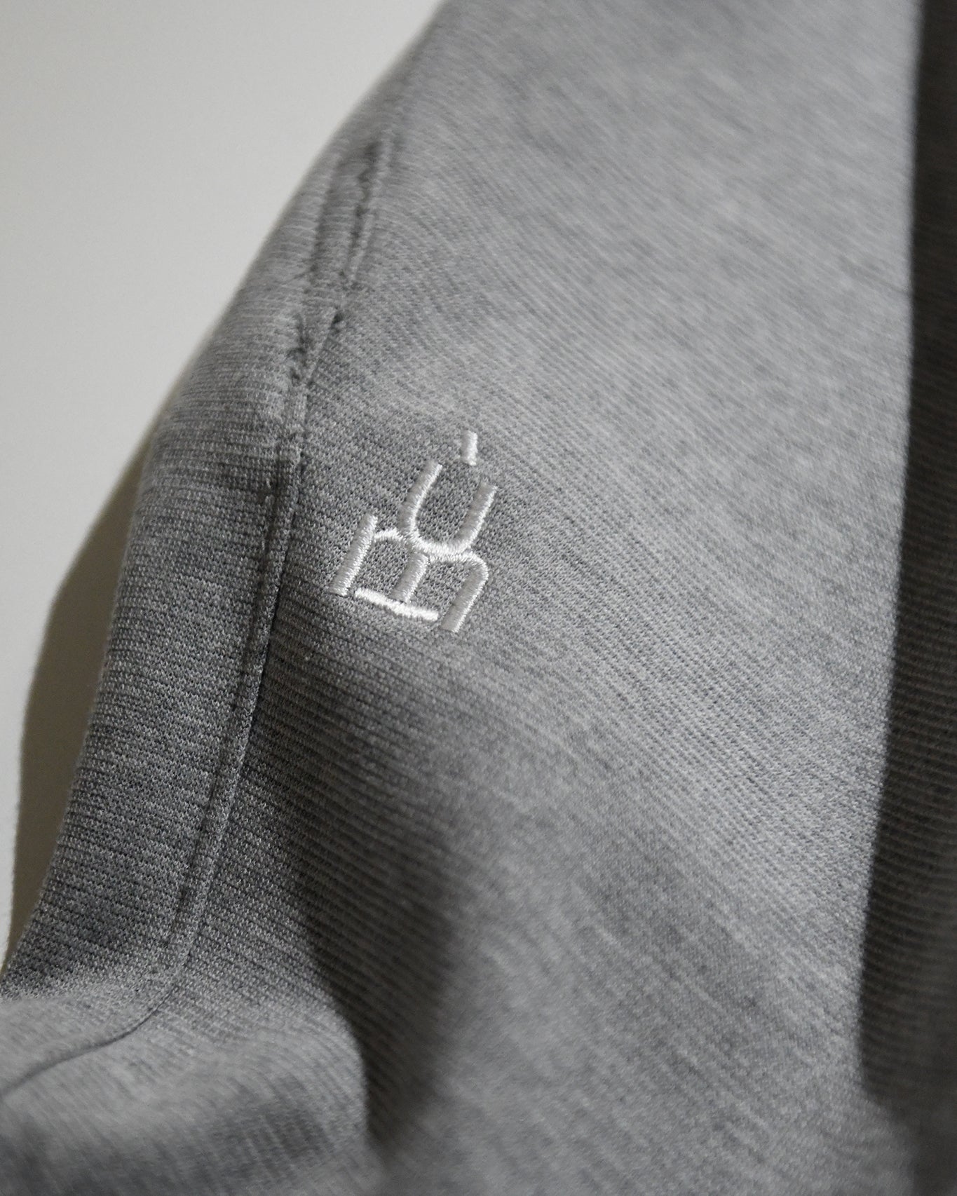 OUT OF PLACE TROUSERS / GREY MARL