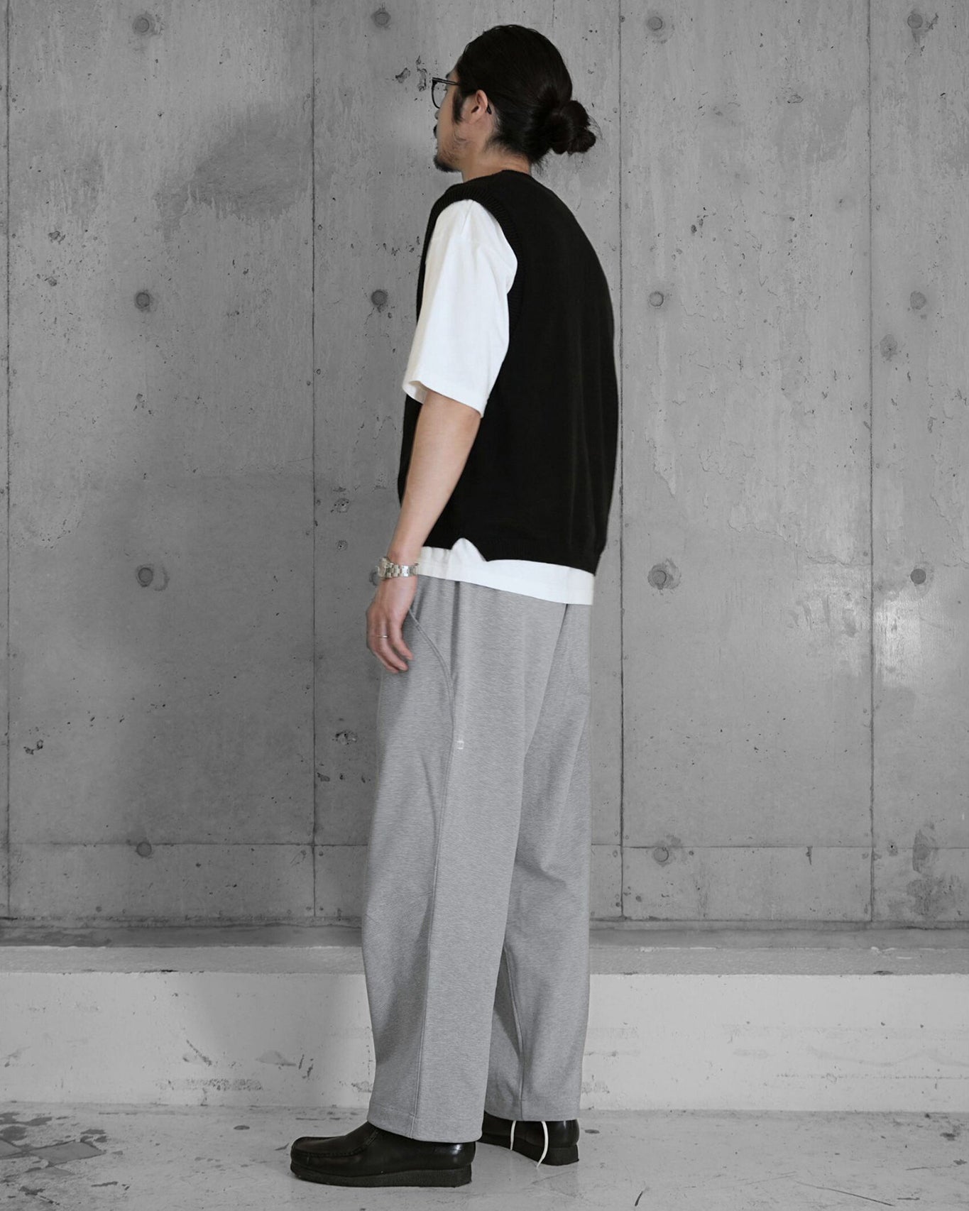 OUT OF PLACE TROUSERS / GREY MARL
