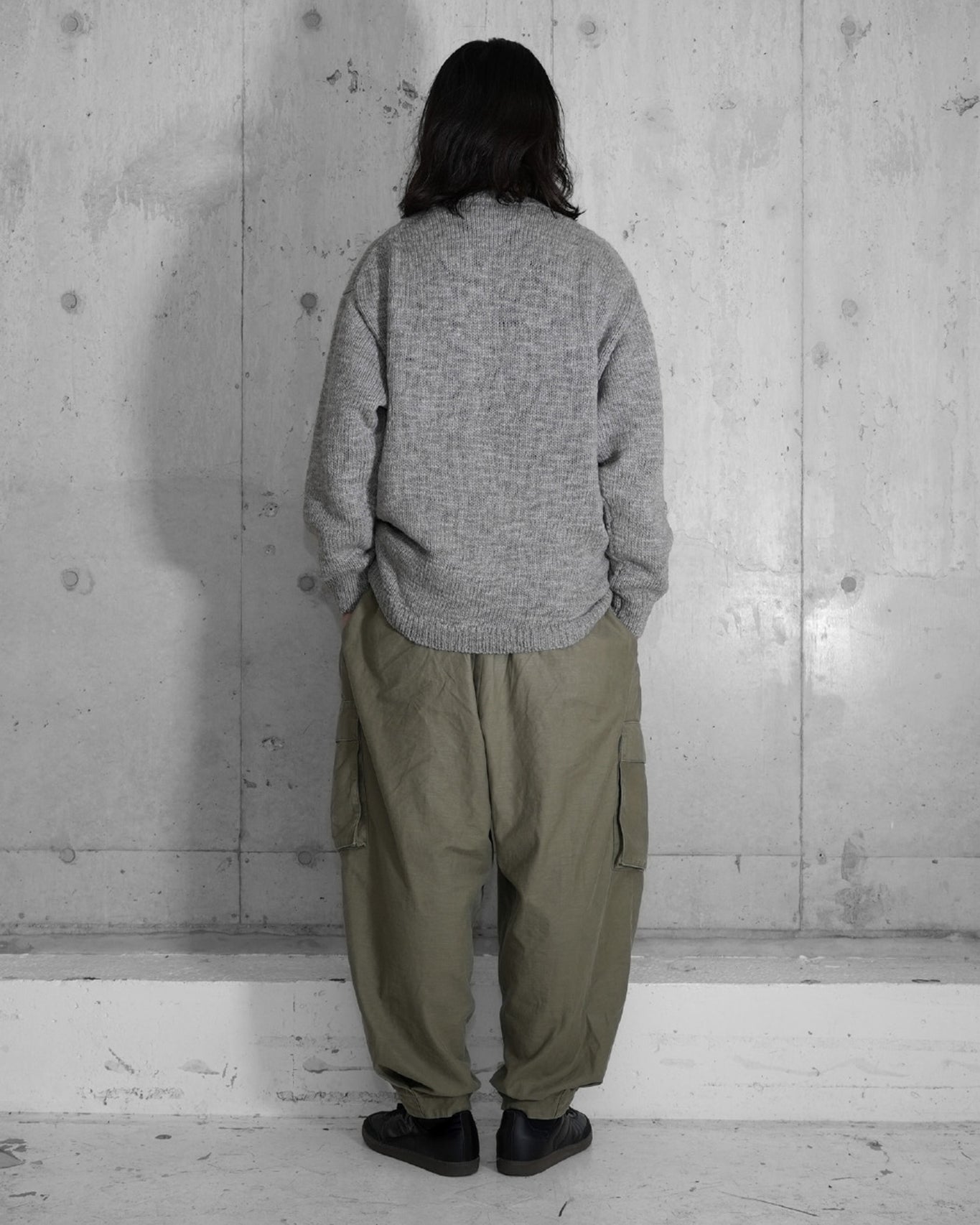 SLUB YARN MESH LOGO KNIT