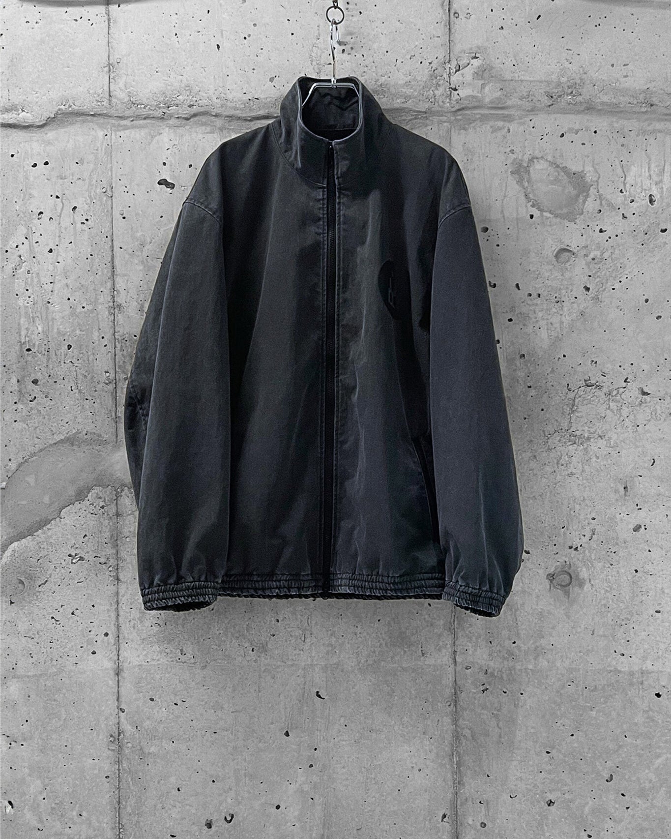 GREYSCALE STAND COLLAR BLOUSON / mù_lab.#002