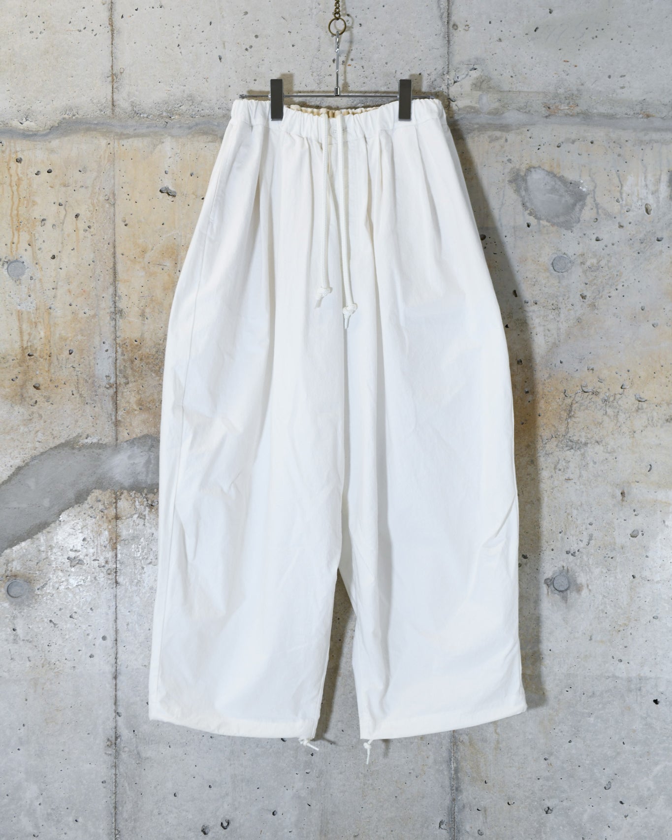 CLOWN PANTS / WHITE