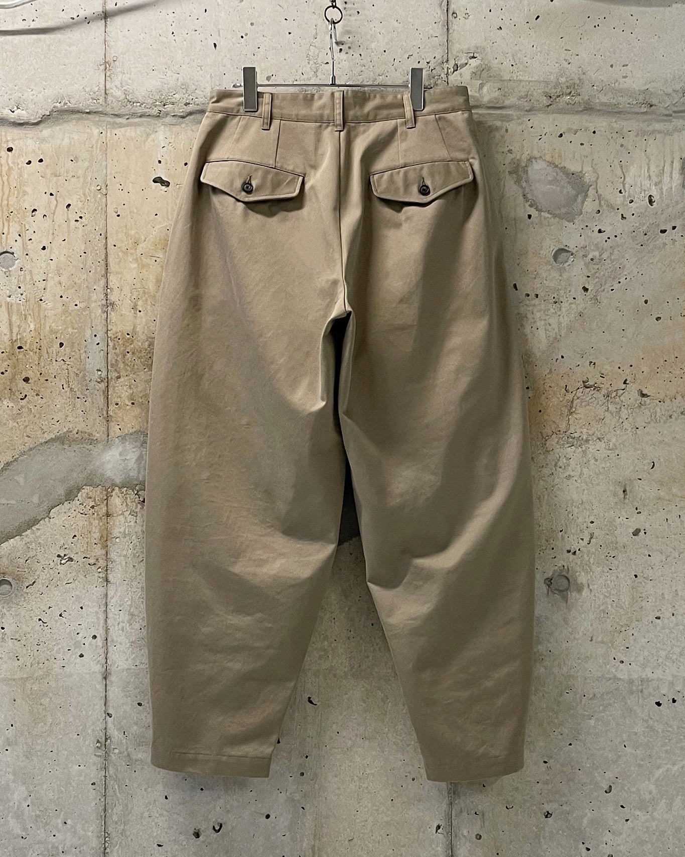 CURVED LINE TROUSERS