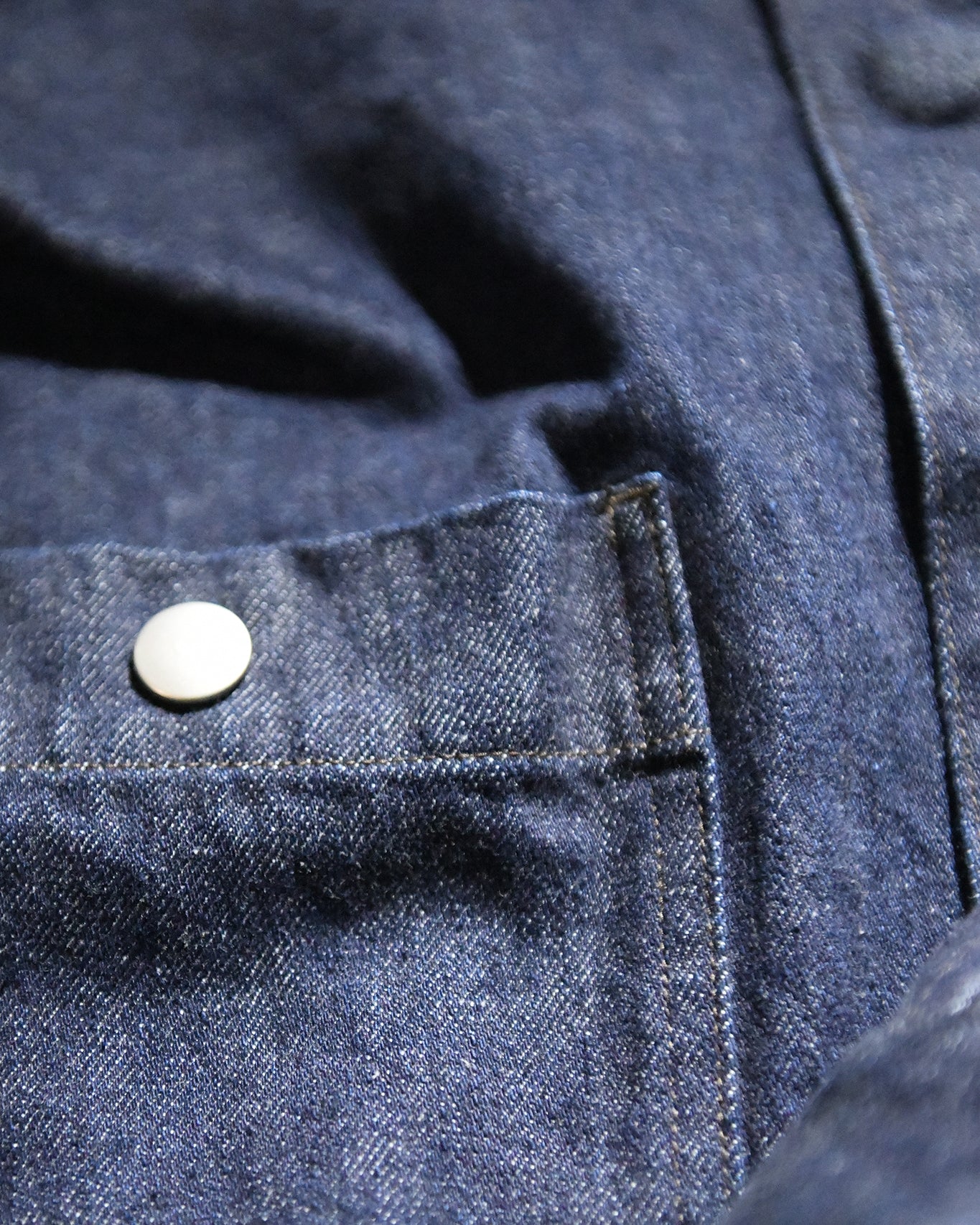 PIN TUCK DENIM JACKET