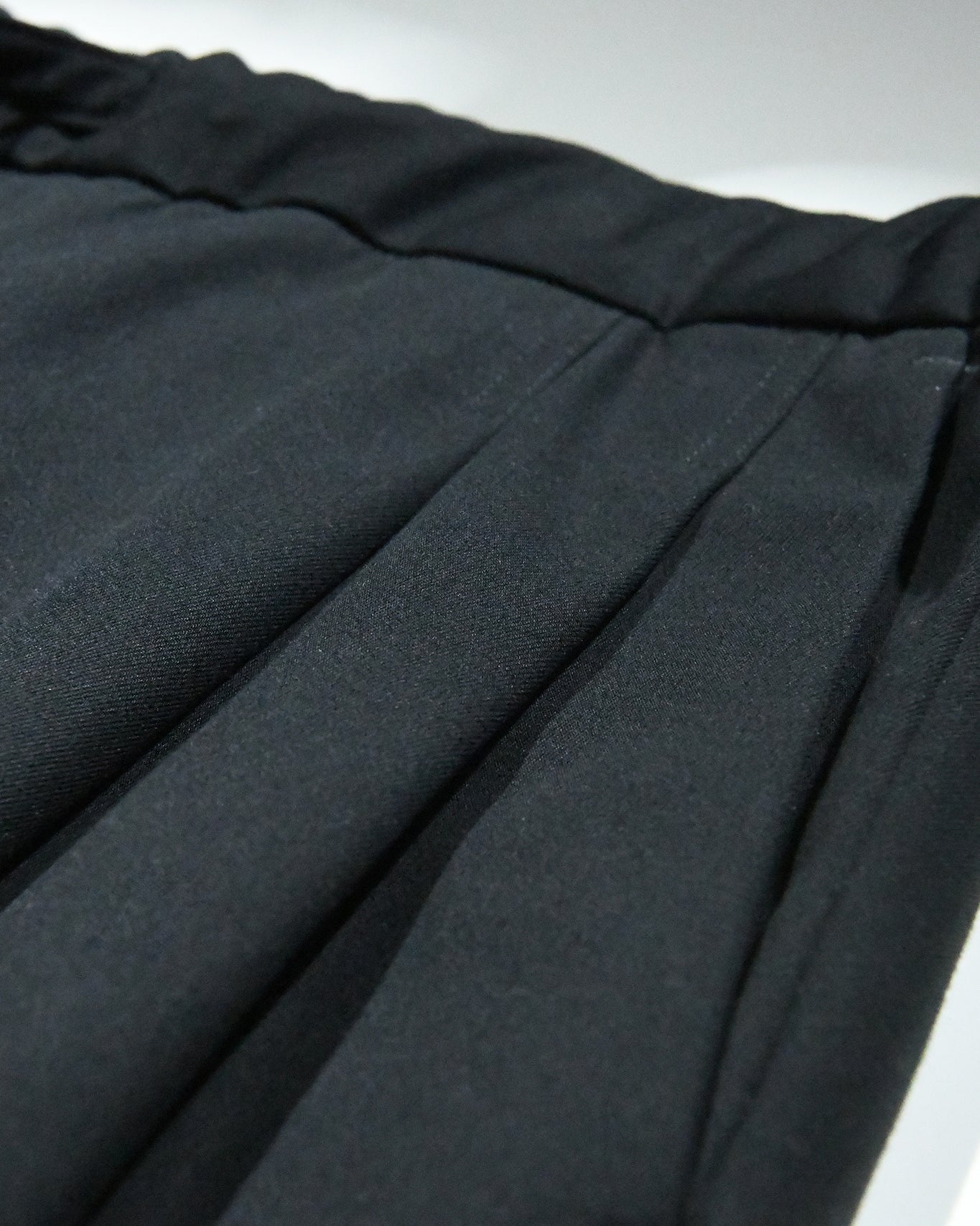 EASY TROUSERS（イージートラウザース） BLACK | mù_