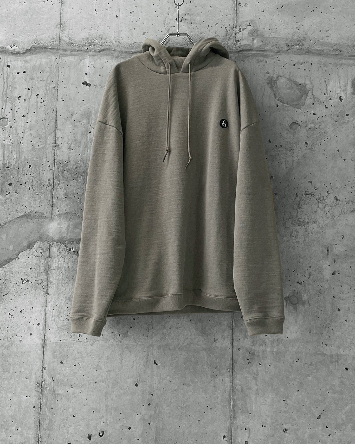 トップス M.U TOPS | 大人が着られる上品なオーバーサイズ | mù_
