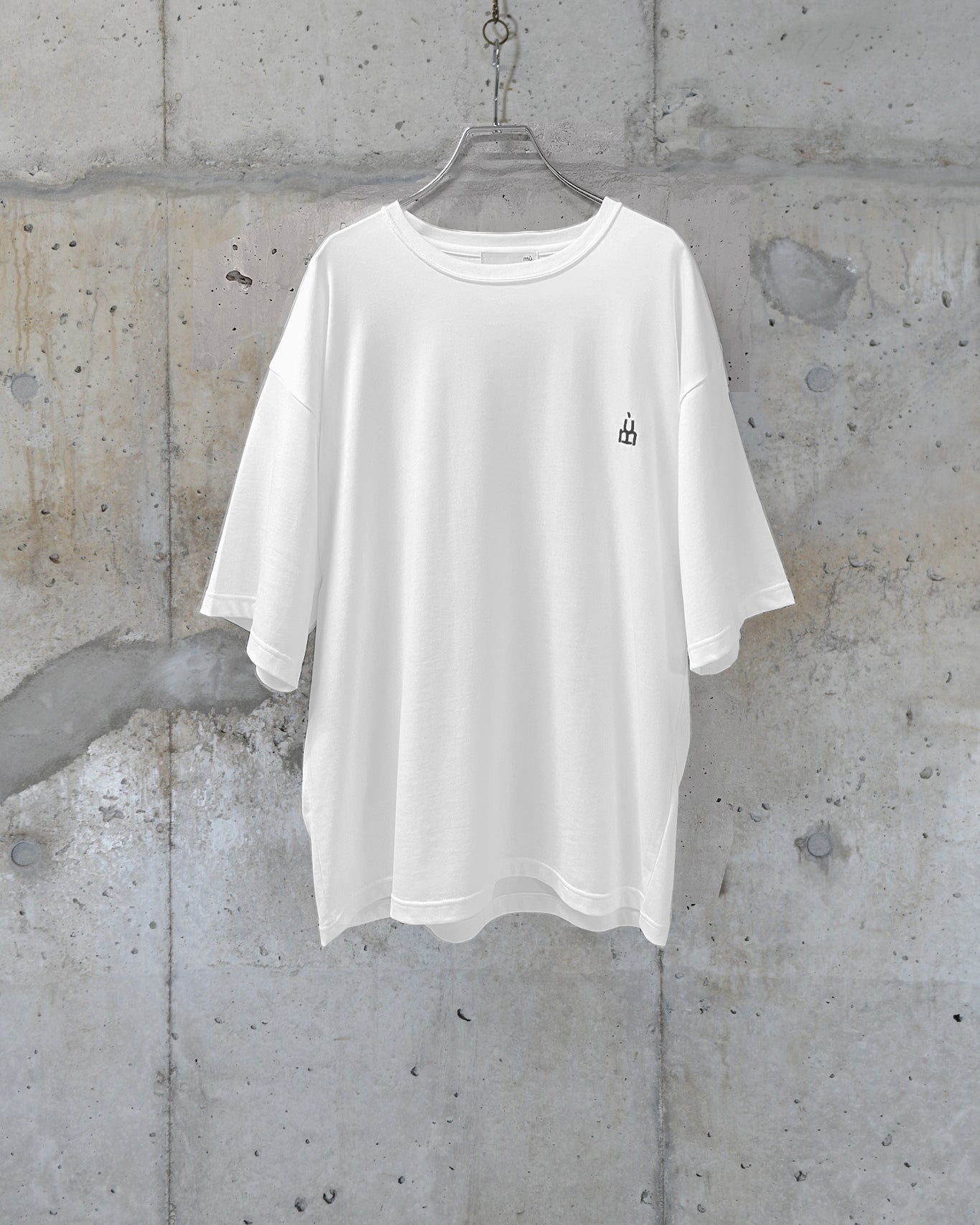 SHORT SLEEVE LOGO T / WHITE