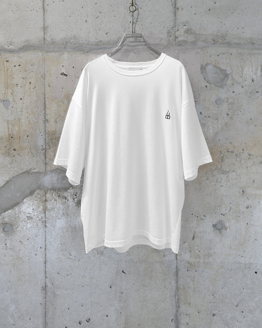 SHORT SLEEVE LOGO T / WHITE