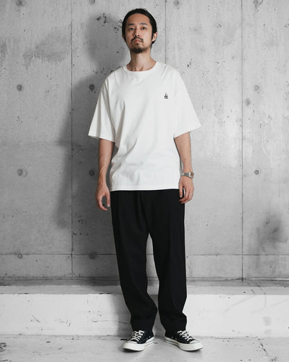 SHORT SLEEVE LOGO T / WHITE