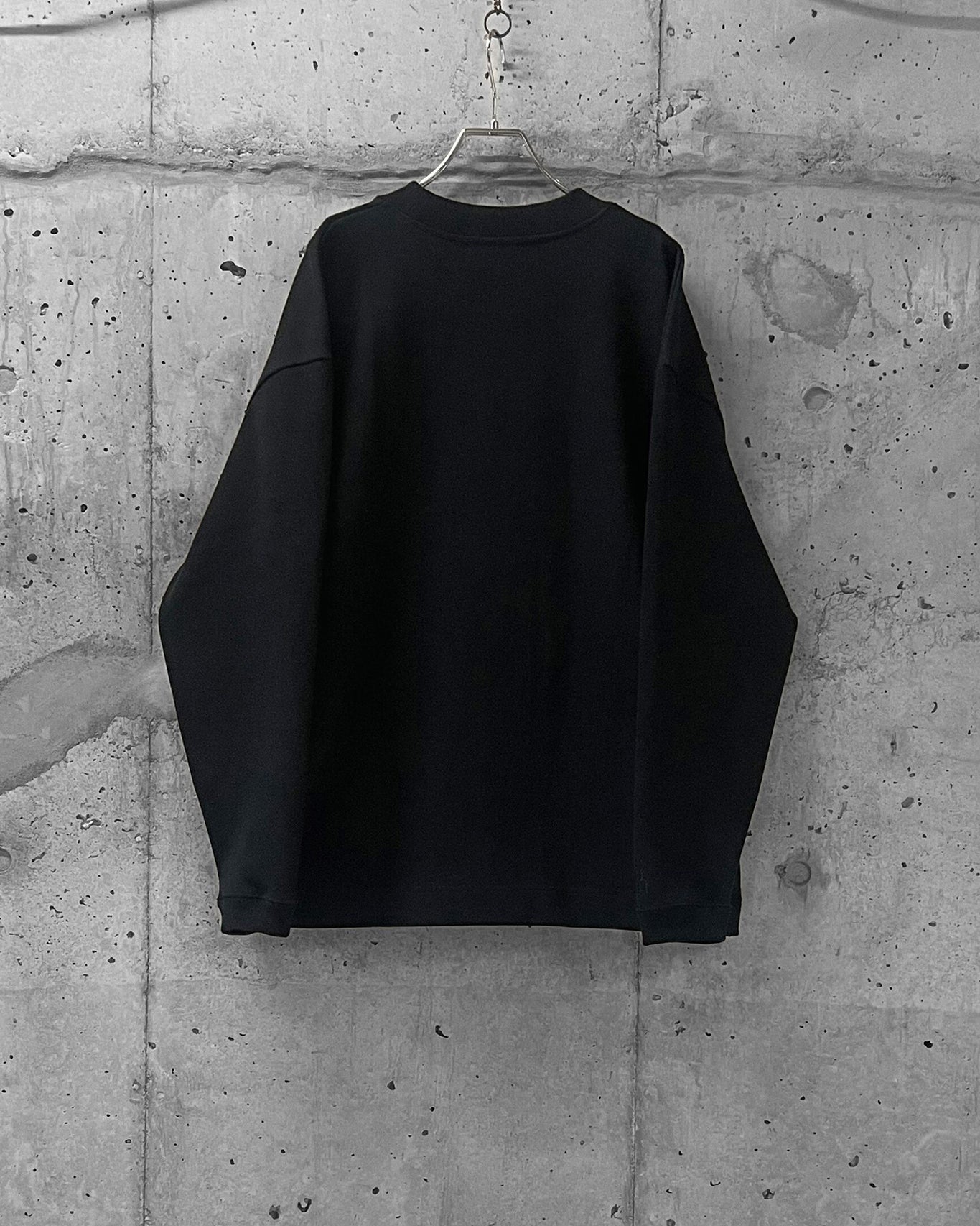 HIGH NECK LONG SLEEVE T/BLACK