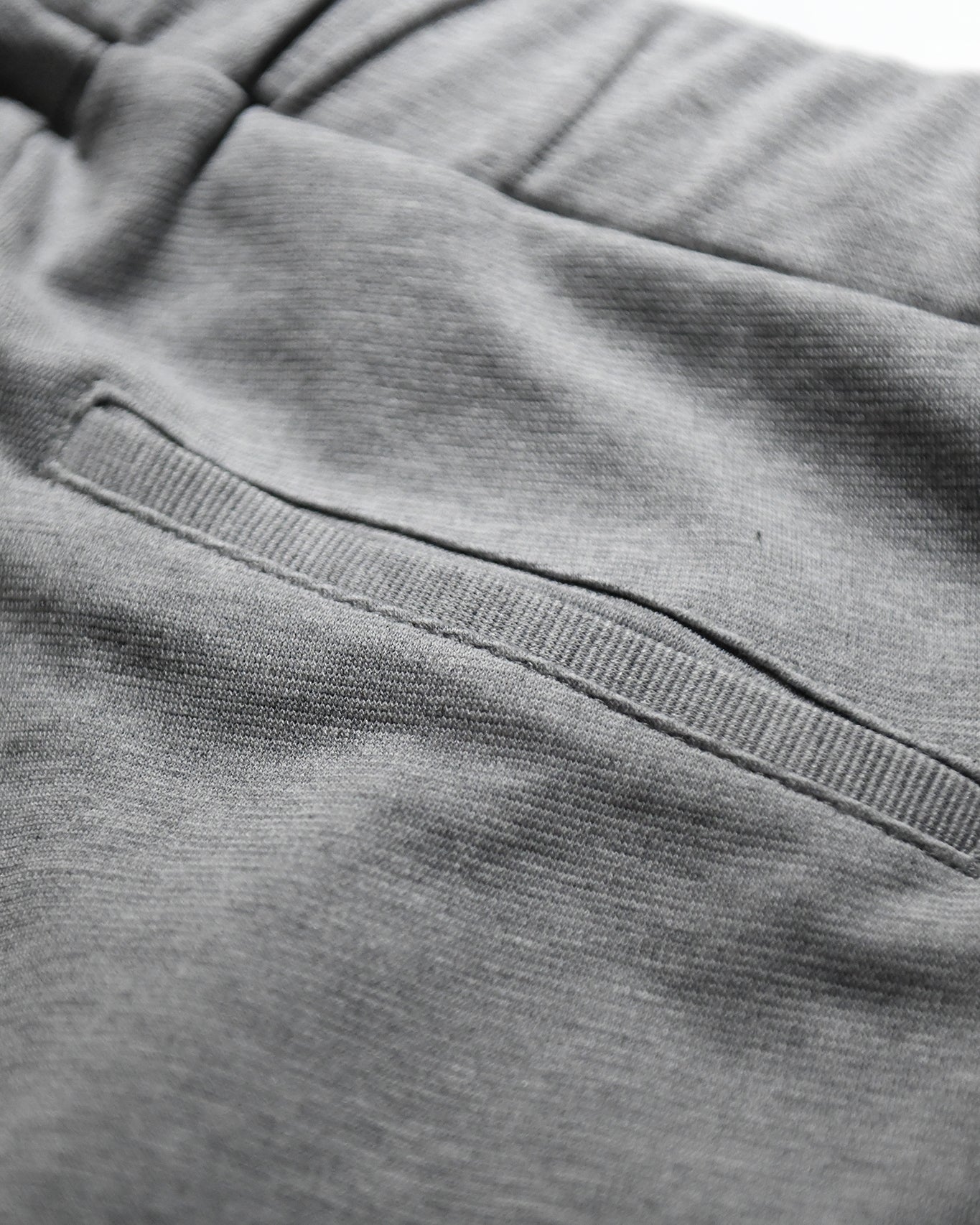 OUT OF PLACE TROUSERS / GRAY MARL