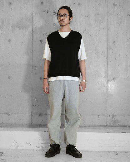 OUT OF PLACE TROUSERS / GRAY MARL