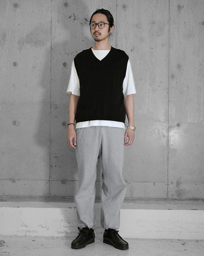OUT OF PLACE TROUSERS / GREY MARL