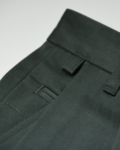 OUTSIDE PLEATED TROUSERS