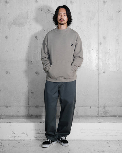 OUTSIDE PLEATED TROUSERS