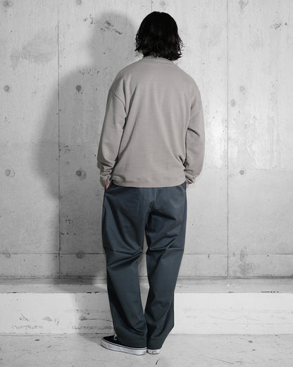 OUTSIDE PLEATED TROUSERS