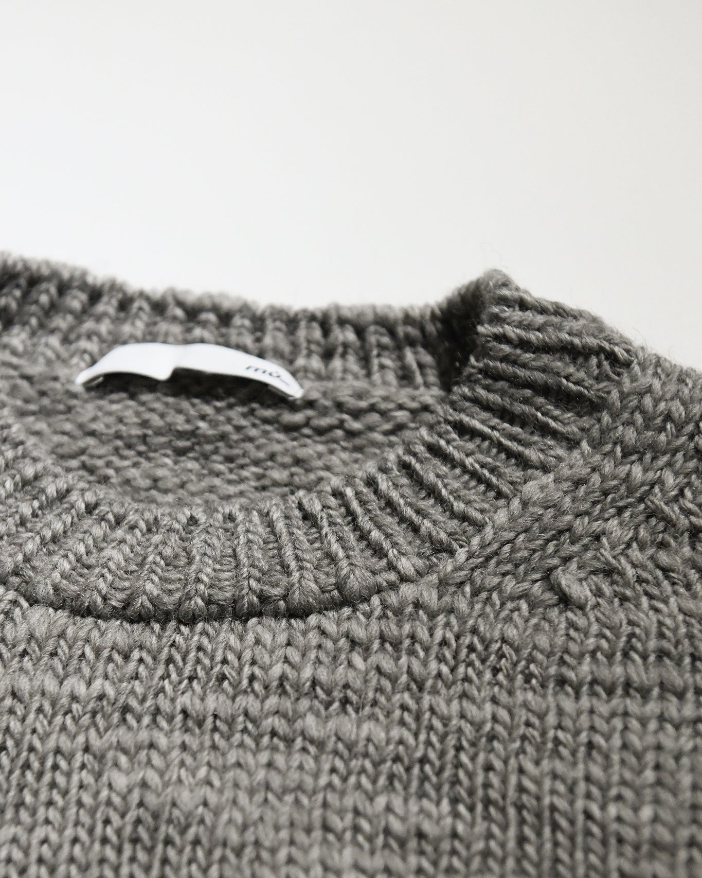 SLUB YARN MESH LOGO KNIT