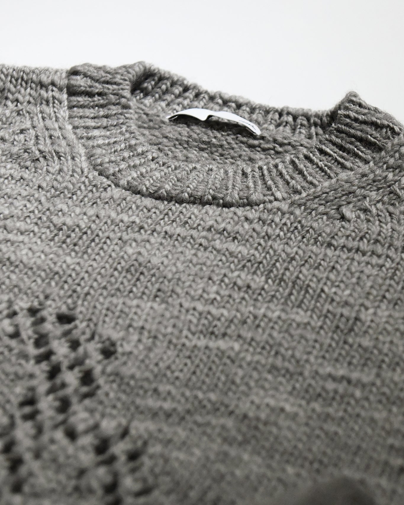 SLUB YARN MESH LOGO KNIT
