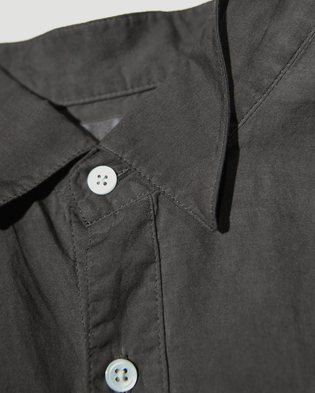 BOTCHED DYE WING COLLAR SHIRT