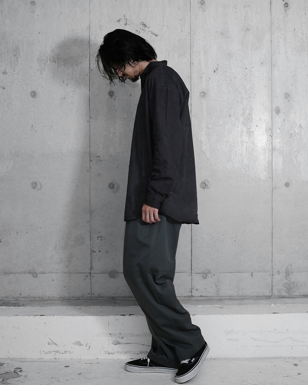BOTCHED DYE WING COLLAR SHIRT